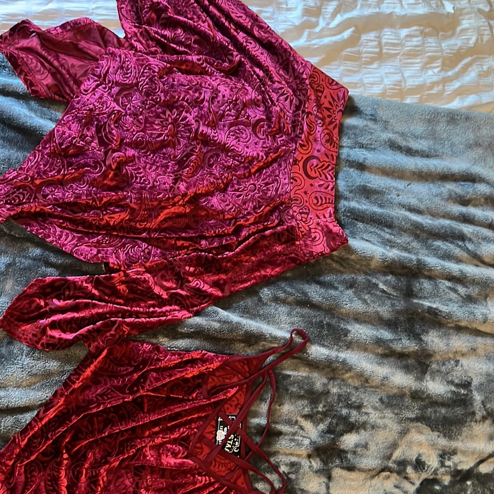 Killstar red embossed velvet top and skirt set